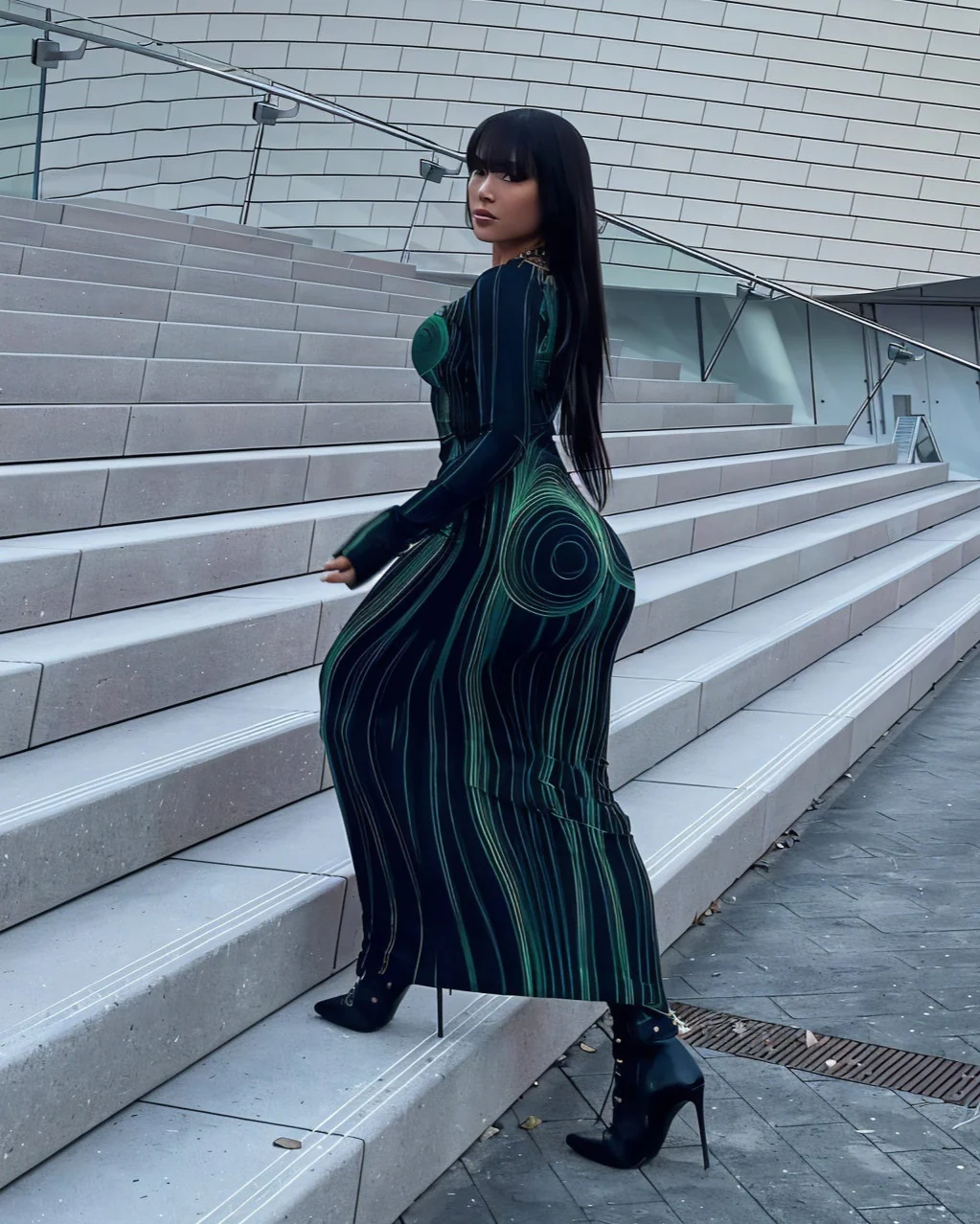 CARLA Backless Slim Round Neck Maxi Dress - Image 7