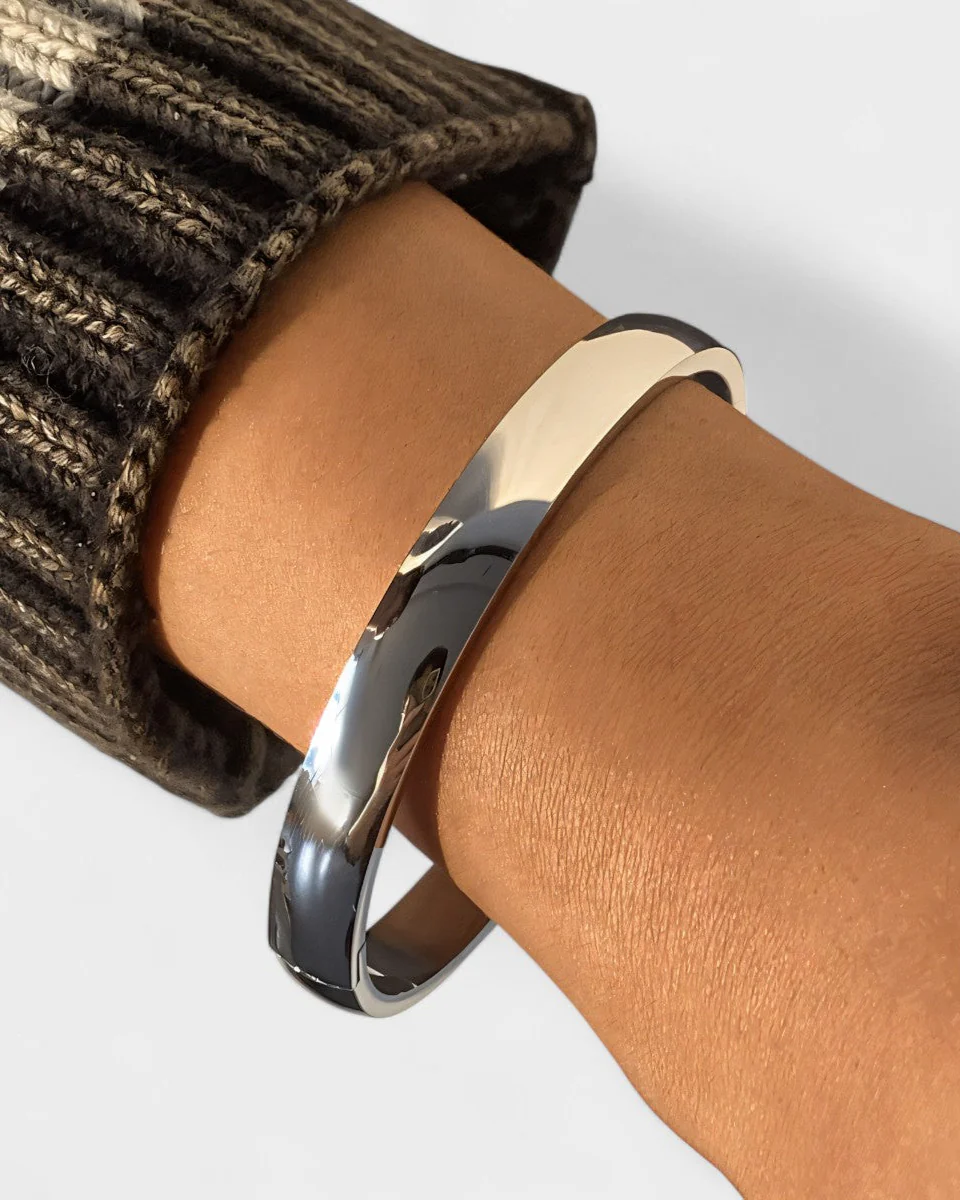 PERLA Bangle Bracelet - Image 9