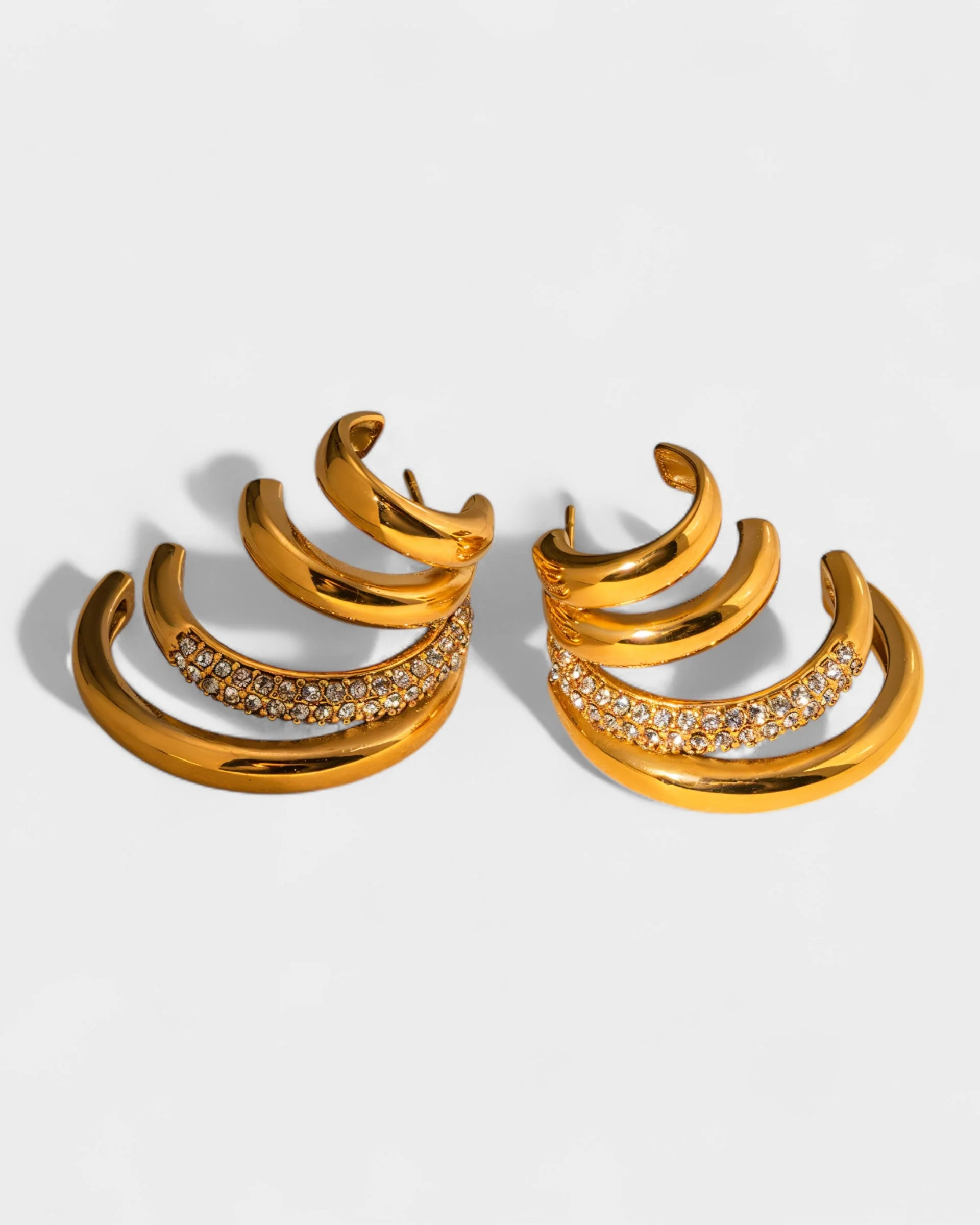 YSERA Stud Hoop Earrings - Image 4