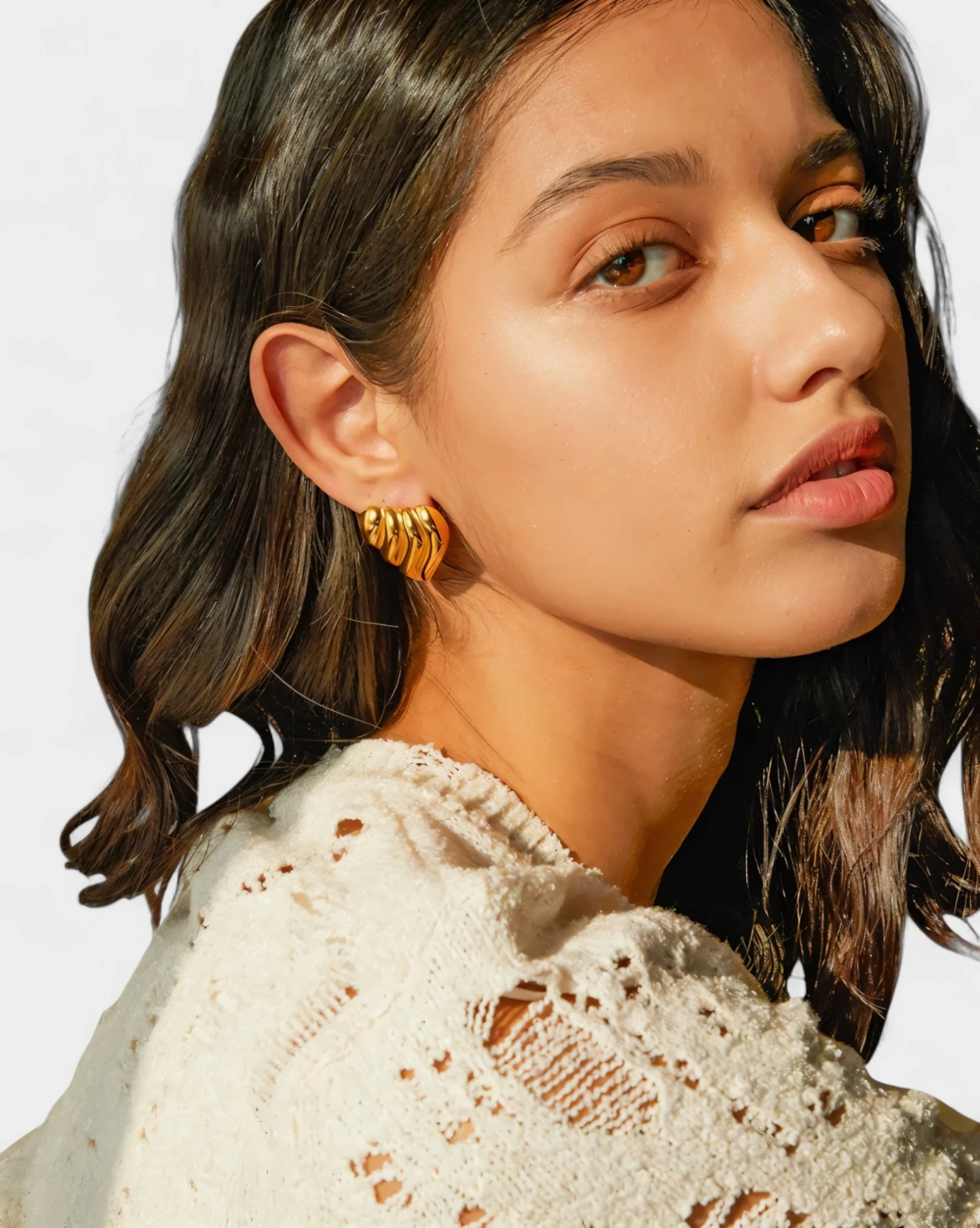 ZARENA Ruffle Heart Earrings - Image 5