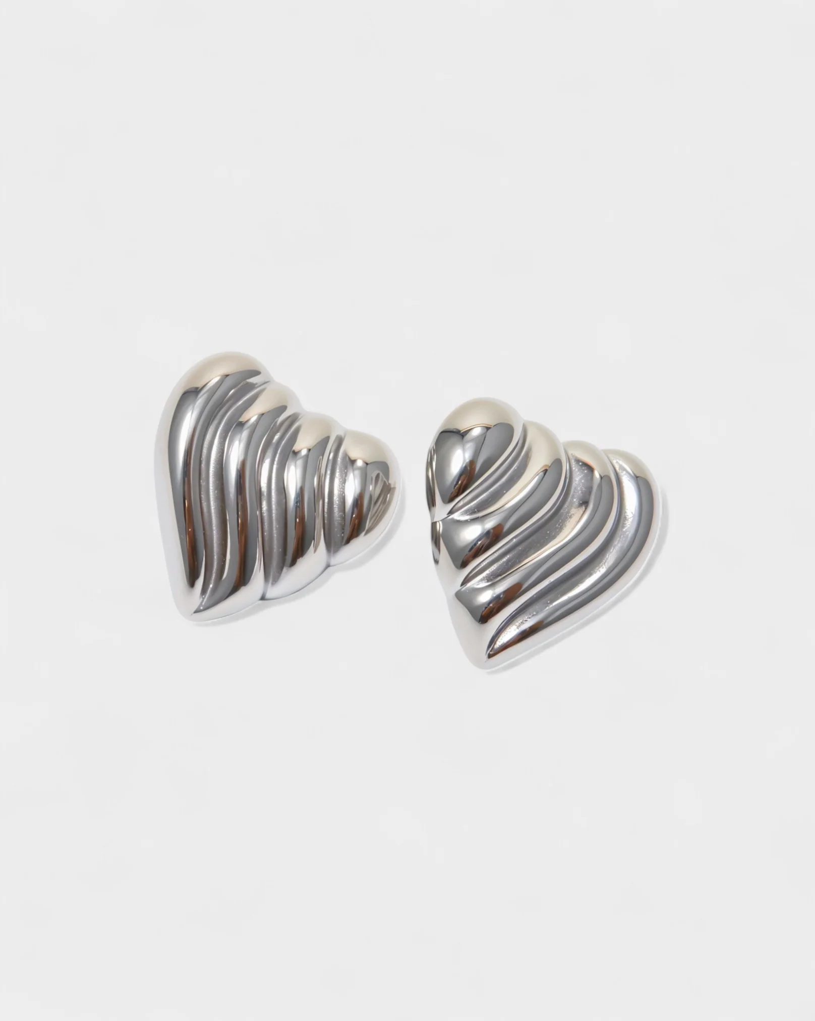 ZARENA Ruffle Heart Earrings - Image 6